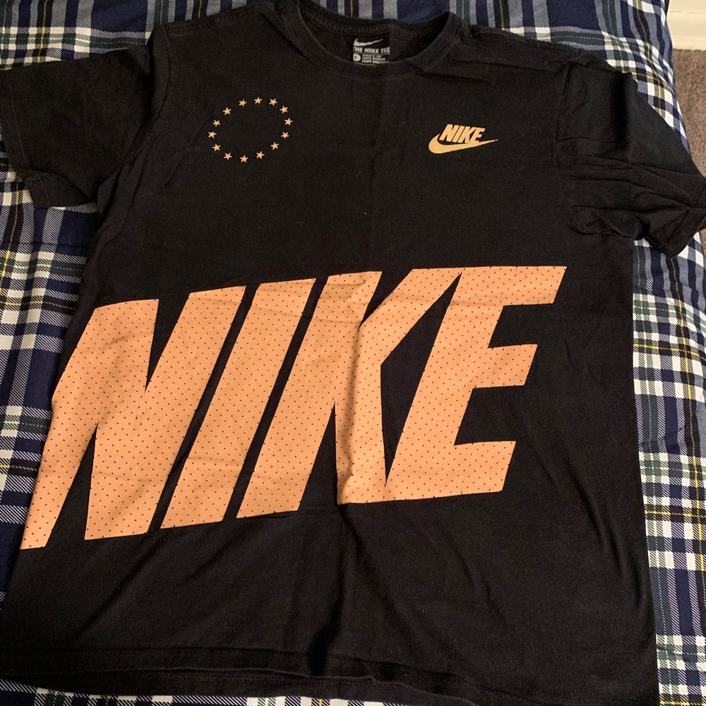 Nike t shirt